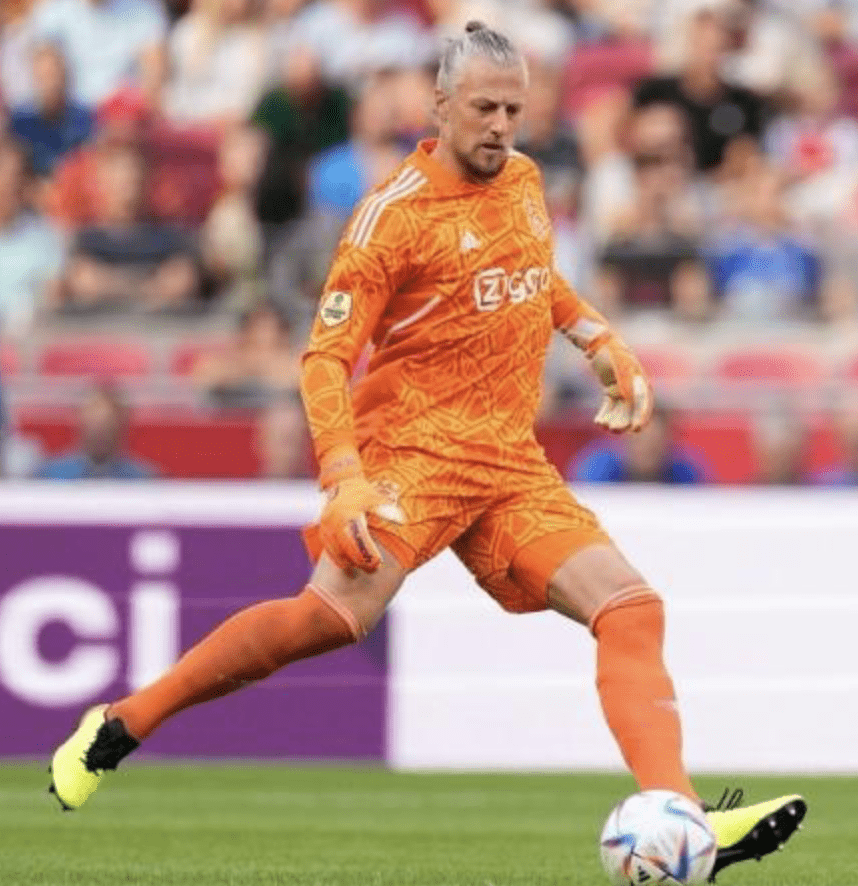 荷甲赛前走向成谜,明尼苏达森林狼队长鼓劲,震撼外界,高层口径保持一致(明尼苏达森林狼发展联盟) 荷甲赛前走向成谜,明尼苏达森林狼队长鼓劲,震撼外界,高层口径保持一致(明尼苏达森林狼发展联盟)